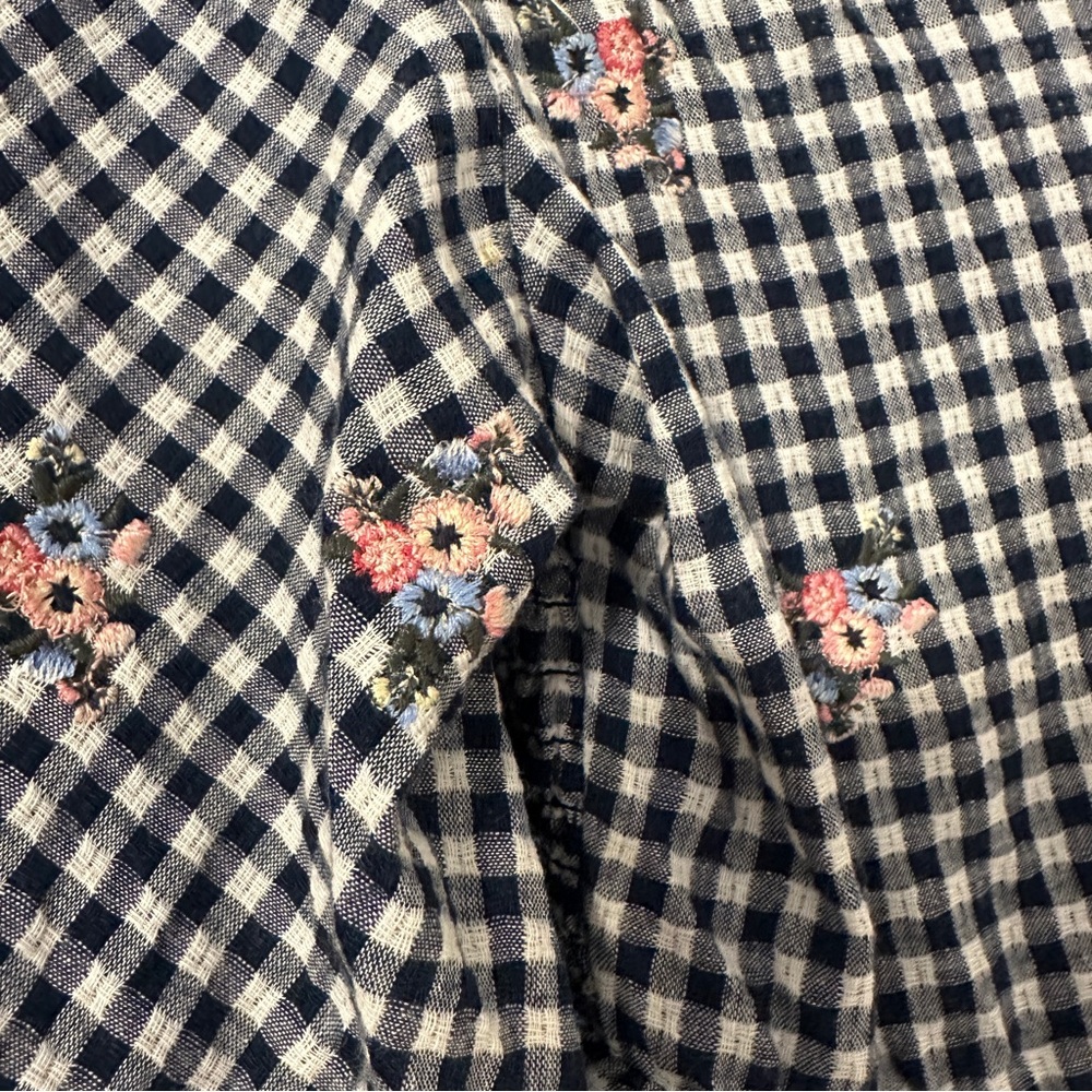 Coco + Jaimeson Checkered Split Top - image 5